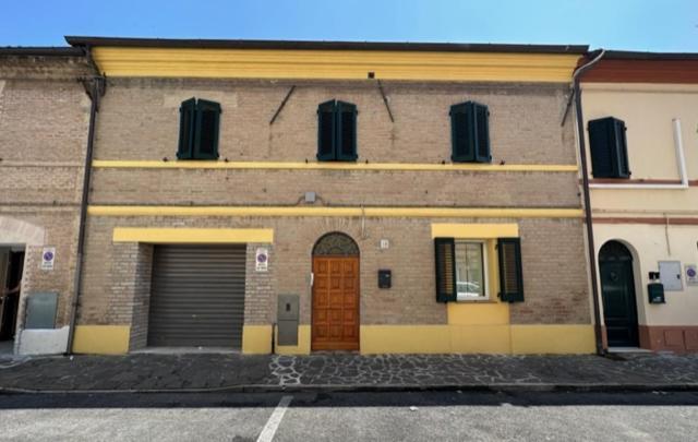 Affittacamere Il Cortile Chiaravalle Luaran gambar
