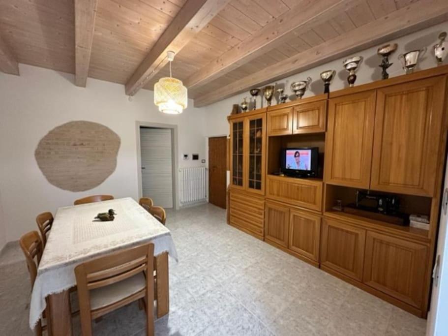 Affittacamere Il Cortile Chiaravalle Luaran gambar